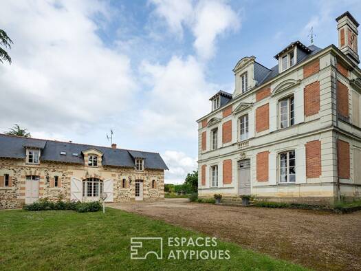 Maison à vendre 1 291 000 € 12 pièces 7 chambres 376 m² 12 390 m² de terrain Grez Neuville 49220
