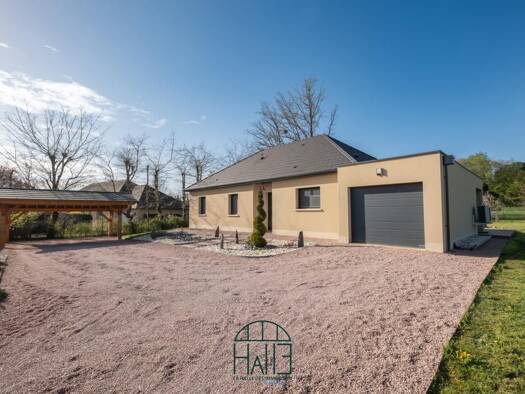 Maison de plain-pied à vendre 268 380 € 5 pièces 3 chambres 92,18 m² 1 128 m² de terrain Varetz 19240