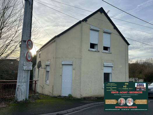 Maison à vendre 92 000 € 5 pièces 4 chambres 129 m² 464 m² de terrain Pont-sur-Sambre 59138