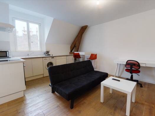Appartement à louer 525 € 1 pièce 1 chambre 24,4 m² Étage 4/4 Centre - Chapelle des Buis Besançon 25000