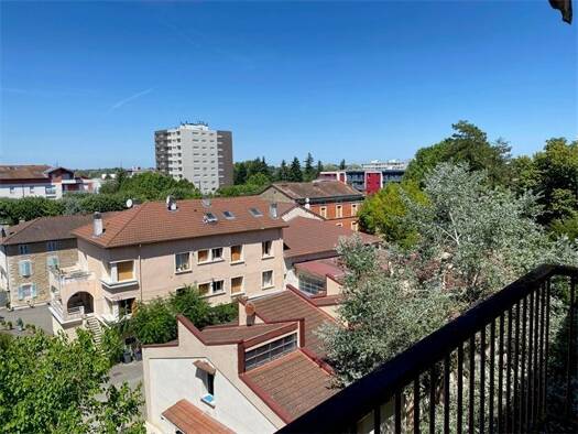 Appartement à vendre 112 000 € 4 pièces 3 chambres 81,08 m² 5ème étage Baudières Bourg-en-Bresse 01000