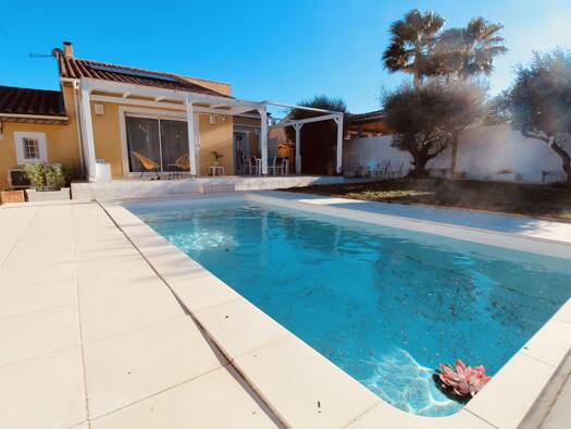 Maison de plain-pied à vendre 390 000 € 5 pièces 4 chambres 146 m² 621 m² de terrain Nézignan-l'Évêque 34120