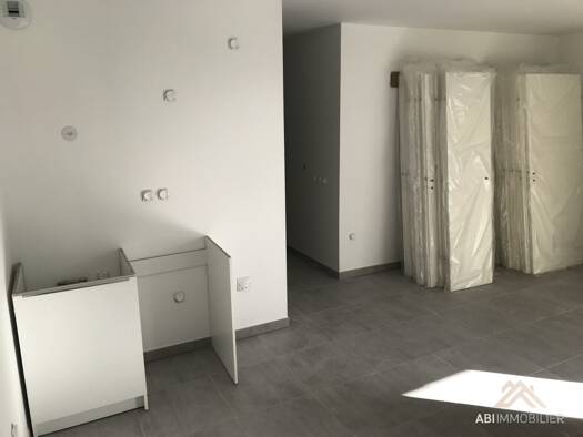 Appartement à louer 609 € 1 pièce 28,5 m² 1er étage Croix d'Argent Montpellier 34070