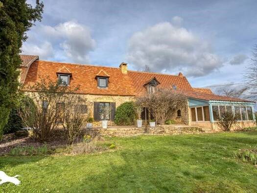 Maison à vendre 436 500 € 8 pièces 4 chambres 188 m² 3 487 m² de terrain Coux et Bigaroque-Mouzens 24220