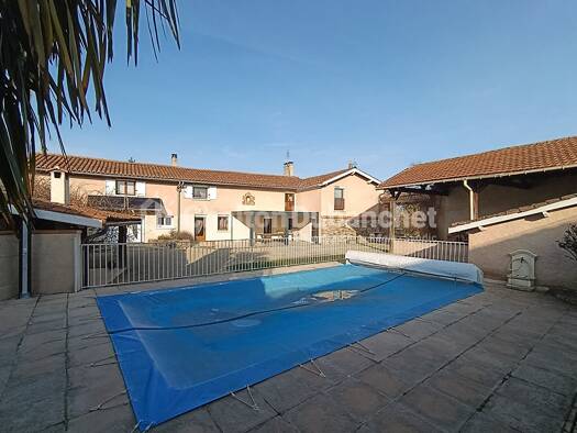 Maison à vendre 390 000 € 6 pièces 4 chambres 200 m² 4 621 m² de terrain Civens 42110