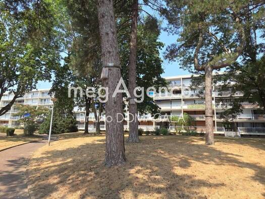 Appartement à vendre 285 000 € 4 pièces 3 chambres 75 m² Étage 1/4 Mairie Vélizy-Villacoublay 78140