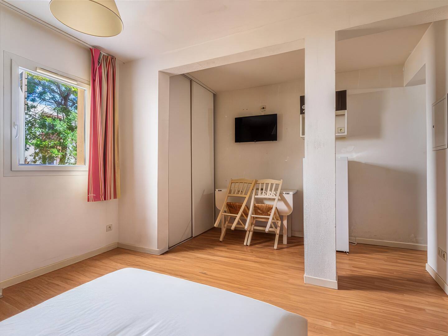 Maison à louer, 24m², LA LONDE LES MAURES