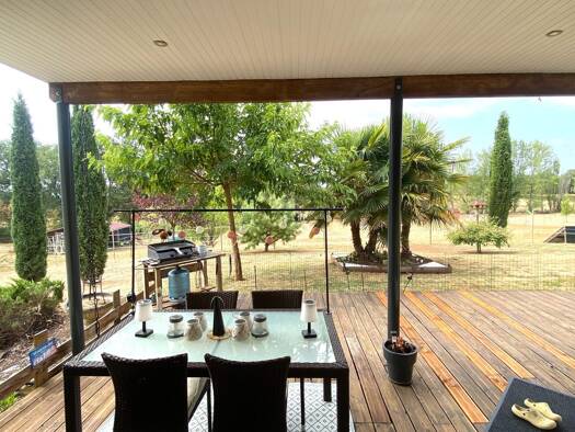 Maison à vendre 428 450 € 5 pièces 3 chambres 138 m² 9 293 m² de terrain Figeac 46100