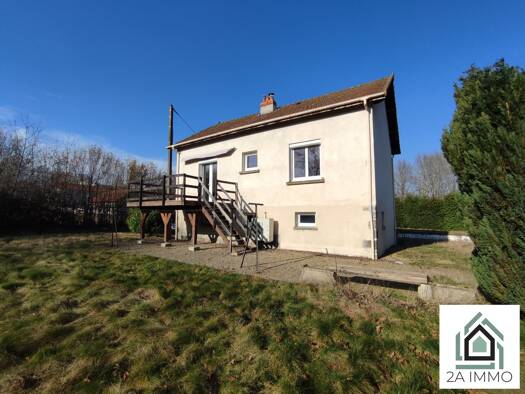 Maison à vendre 215 000 € 4 pièces 2 chambres 110 m² 14 623 m² de terrain Chapdes-Beaufort 63230