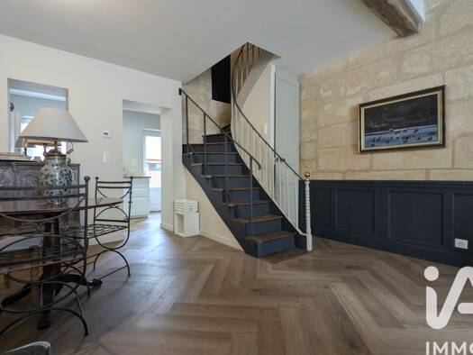 Maison de ville à vendre 146 000 € 4 pièces 3 chambres 90 m² 69 m² de terrain La Chartre-sur-le-Loir 72340