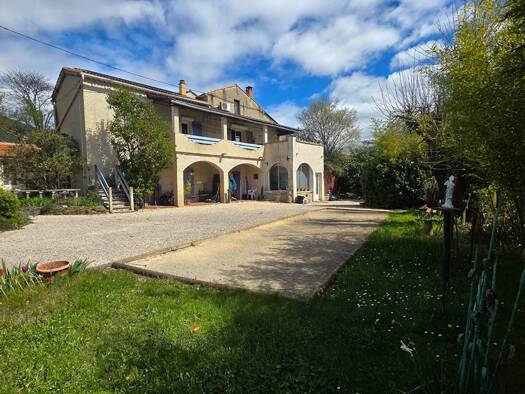 Maison à vendre 275 000 € 6 pièces 3 chambres 141 m² 2 148 m² de terrain Saint-Florent-sur-Auzonnet 30960