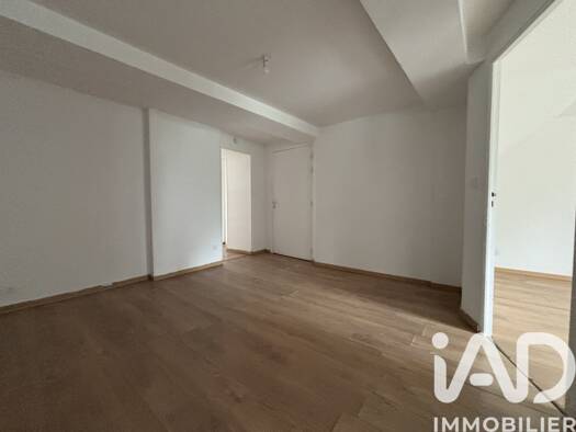 Immeuble à vendre 270 000 € 250 m² Vrigne aux Bois 08330