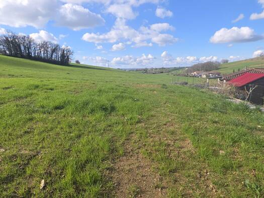 Terrain constructible viabilisé à vendre 90 000 € 758 m² de terrain Carlus 81990