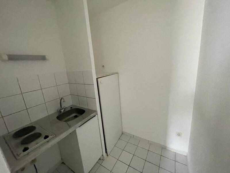 Maison à louer, 19m², PARIS 8E