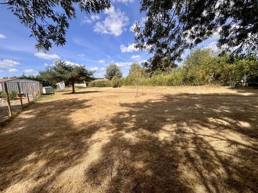 Terrain constructible à vendre 192 600 € 1 270 m² de terrain Frouzins 31270