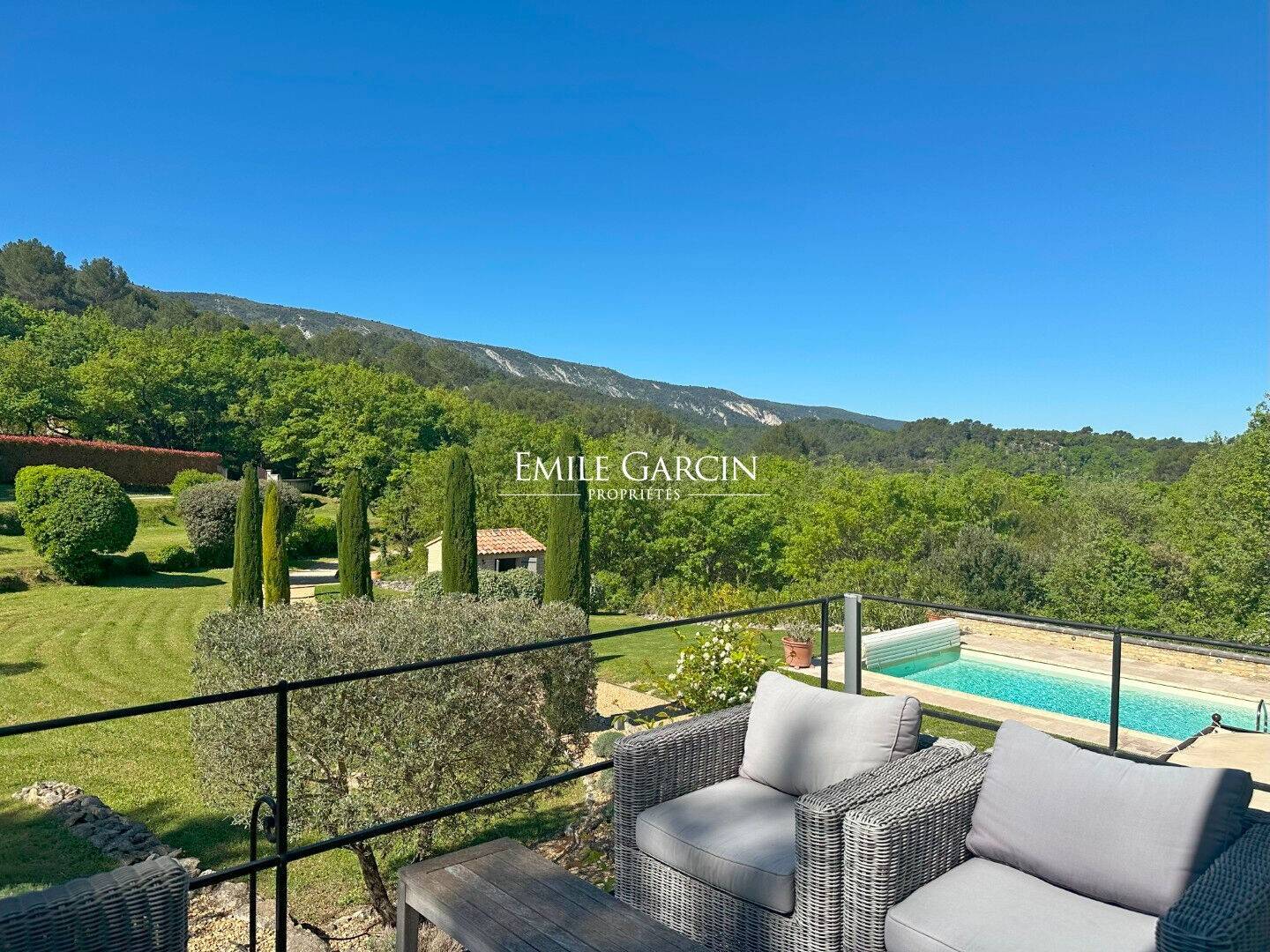Maison à vendre, 180m², MENERBES