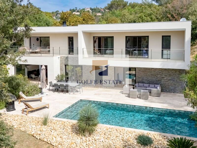 Maison à vendre, 275m², LA CROIX VALMER