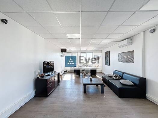 Local commercial à louer 1 307 € 204 m² de surface de vente ZAC Nord-Plateforme Chimique Saint-Avold 57500