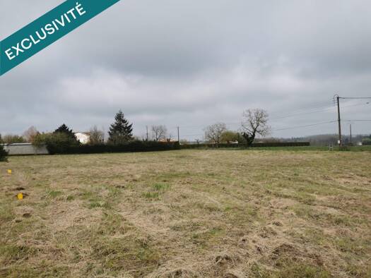 Terrain constructible à vendre 31 000 € 1 085 m² de terrain Doussay 86140