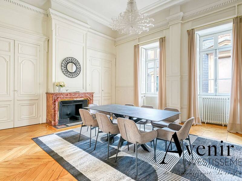 Maison à louer, 309m², LYON 2E