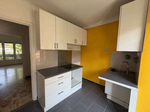 Appartement à vendre 219 000 € 3 pièces 2 chambres 63 m² 1er étage Sud-Village-Pointe Contes 06390