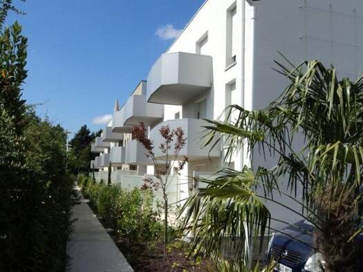 Appartement à louer 852 € 3 pièces 2 chambres 64,8 m² 2ème étage Cantinolle Eysines 33320