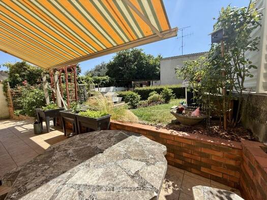 Maison à vendre 141 000 € 3 pièces 2 chambres 89 m² 312 m² de terrain Mortagne-sur-Sèvre 85290