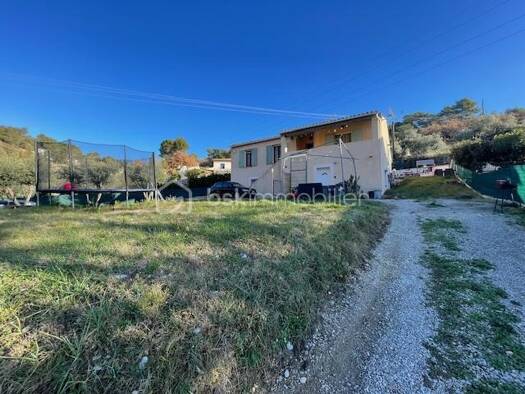 Villa à vendre 472 500 € 10 pièces 8 chambres 200 m² Villeneuve 04180