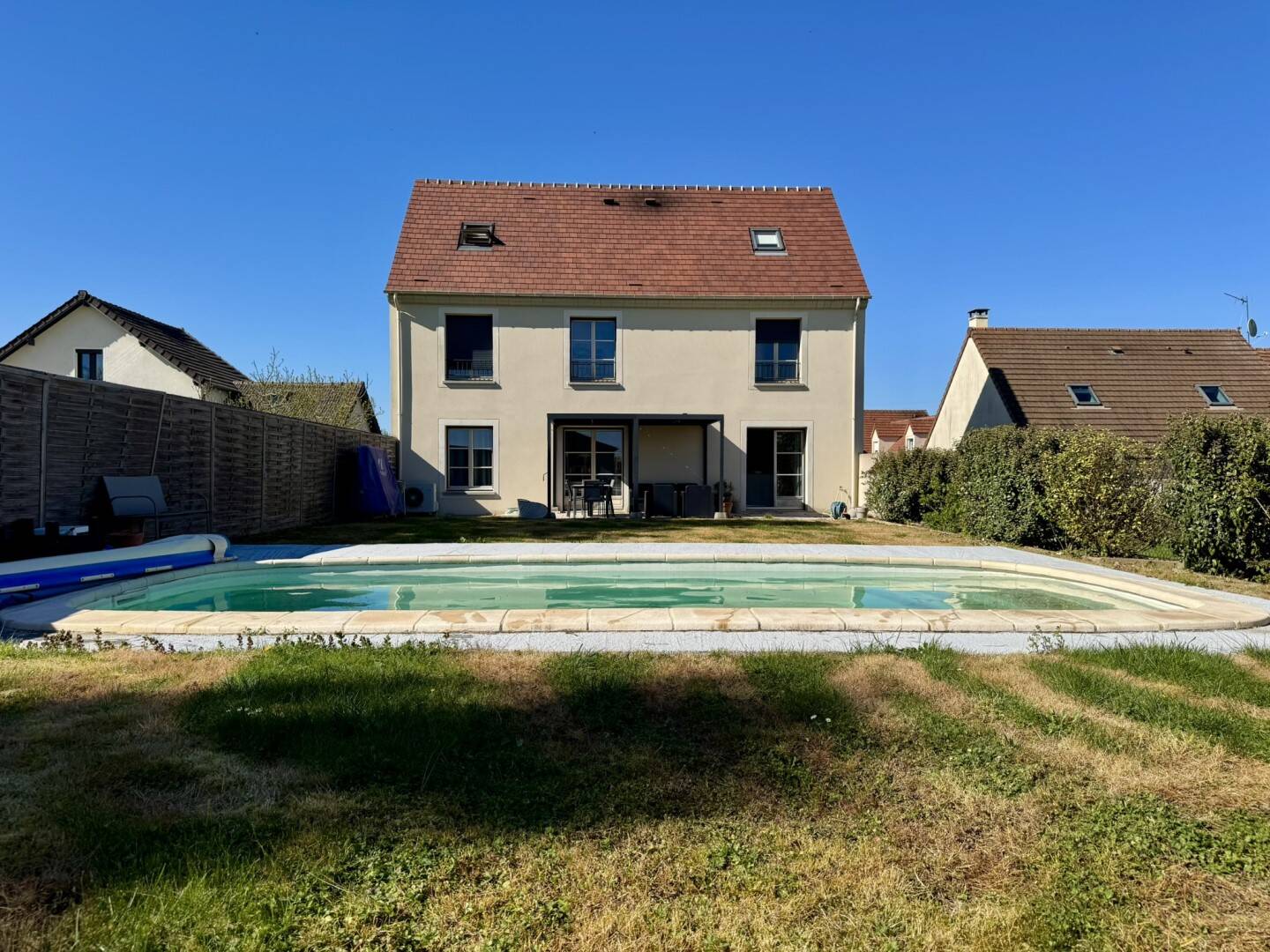 Maison à vendre, 178m², CHENNEVIERES LES LOUVRES