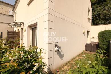 Maison à vendre - Neuf 265 000 € 5 pièces 3 chambres 81 m² 67 m² de terrain Leclerc-Centre Ouest Brie Comte Robert 77170