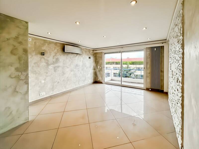 Maison à louer, 59m², CANNES