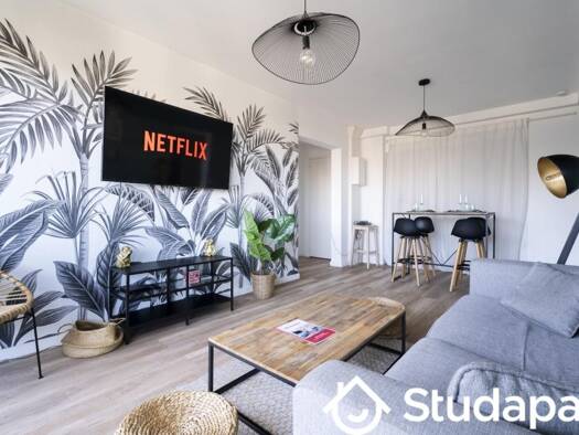 Colocation à louer 490 € 1 pièce 3 chambres 10 m² 3ème étage Claret Toulon 83000