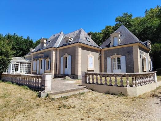 Terrain de chasse à vendre 546 000 € 200 m² 29 510 m² de terrain Cour-Cheverny 41700