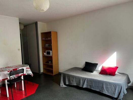 Appartement à louer 375 € 1 pièce 23,6 m² RDC/2 dès le 11/04/2026 Corgnac-Centre Commercial Limoges 87100