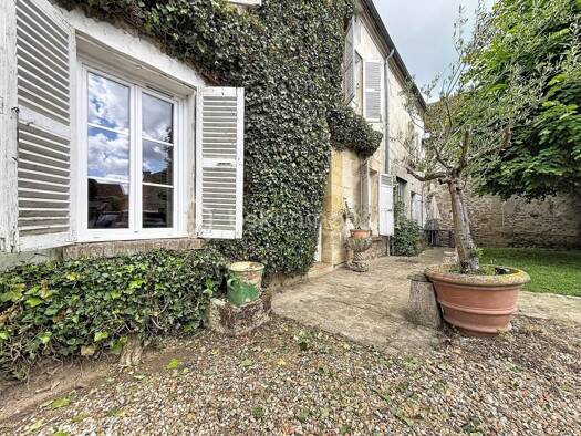 Ferme à vendre 595 000 € 7 pièces 5 chambres 200 m² 976 m² de terrain Ableiges 95450