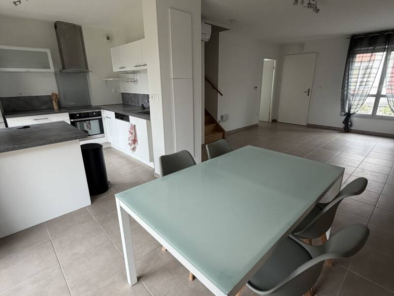 Maison à louer, 82m², GRATENTOUR