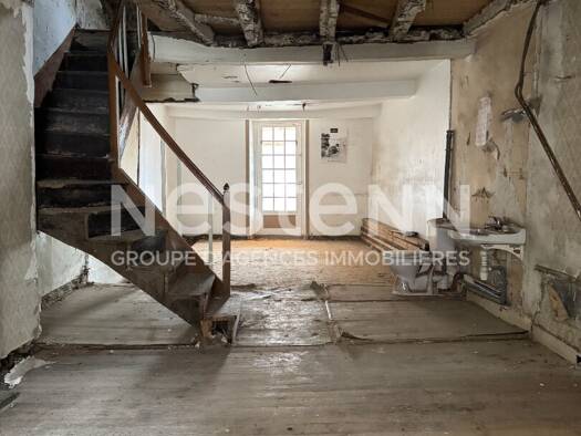 Appartement à vendre 55 900 € 2 pièces 2 chambres 86 m² RDC Locminé 56500