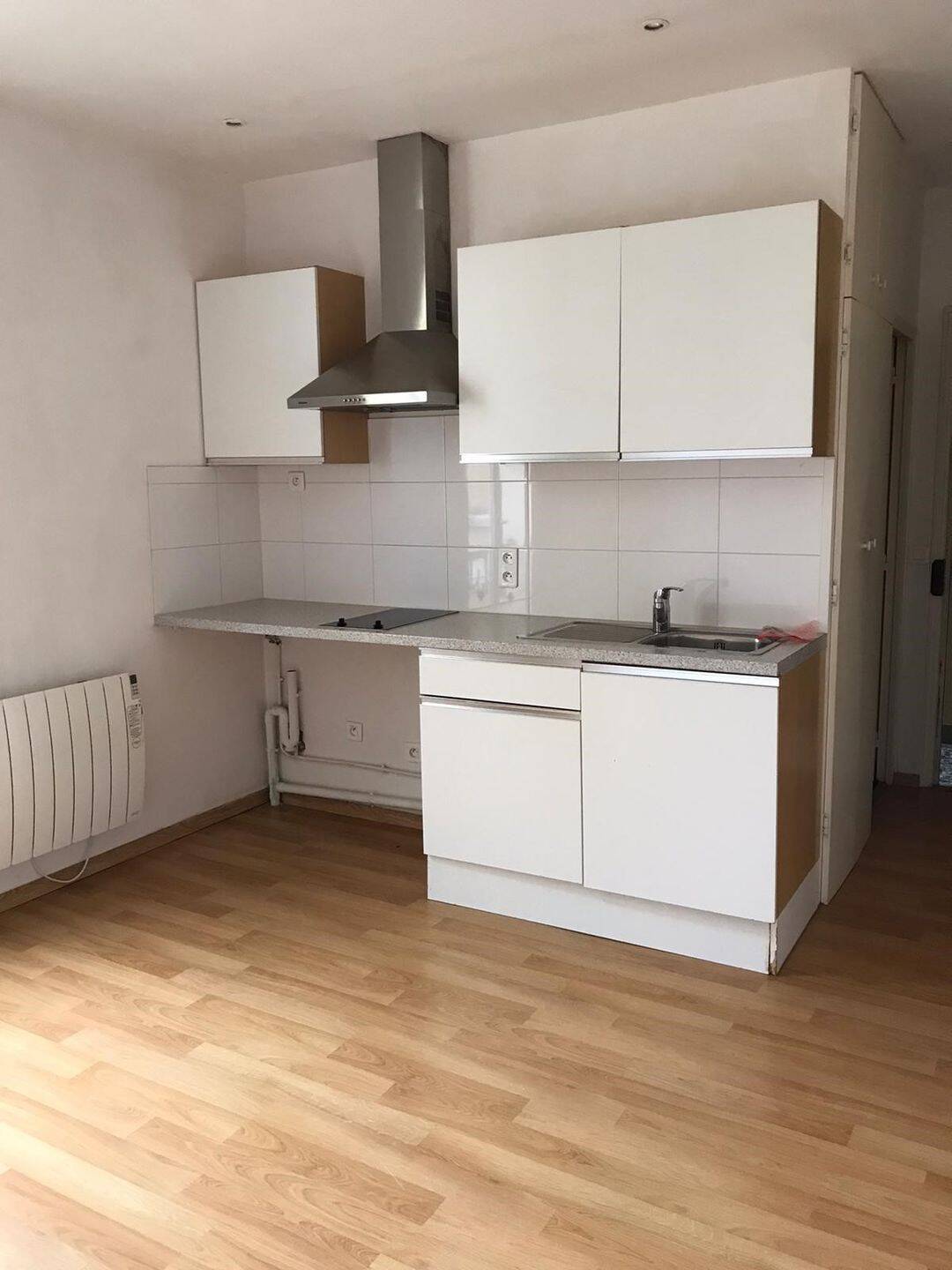 Maison à louer, 17m², COURBEVOIE