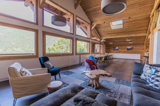 Maison à vendre 1 890 000 € 12 pièces 10 chambres 415 m² 860 m² de terrain Ouest Saint-Gervais-les-Bains 74170