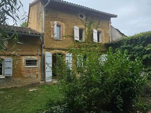Ferme à vendre 414 000 € 8 pièces 6 chambres 255 m² 3 780 m² de terrain Gauré 31590