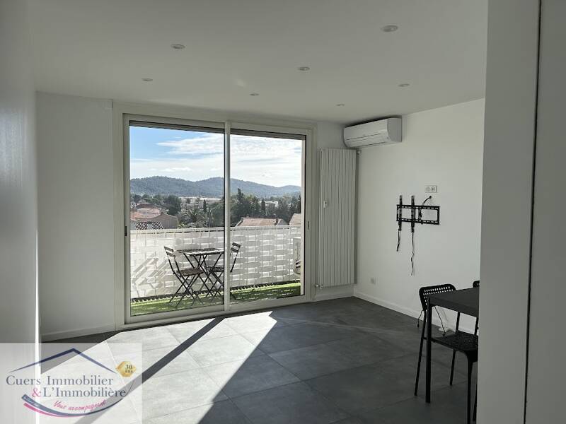 Maison à louer, 59m², CUERS