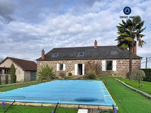 Maison à louer 1 430 € 6 pièces 3 chambres 141 m² 2 000 m² de terrain Mansac 19520