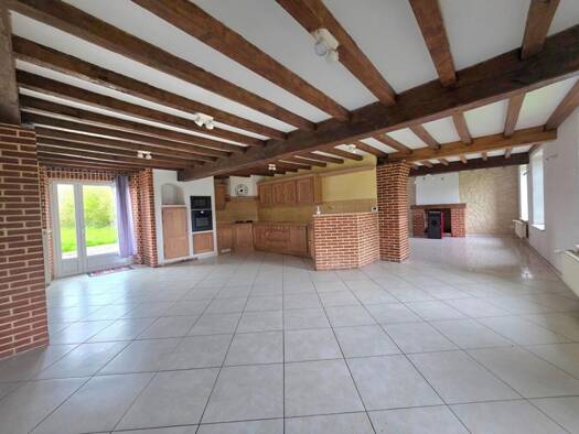 Maison de plain-pied à vendre 150 990 € 4 pièces 1 chambre 104 m² 5 230 m² de terrain Mondrepuis 02500