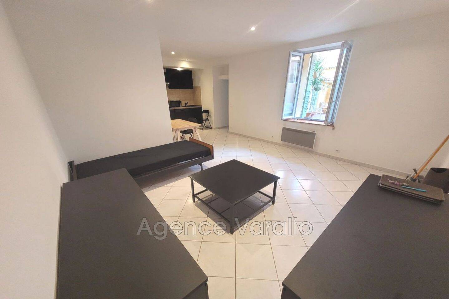 Maison à louer, 35m², ANTIBES