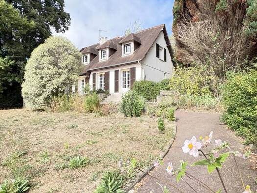 Maison de ville à vendre 335 000 € 6 pièces 4 chambres 140 m² 3 172 m² de terrain Bourgvallées 50750