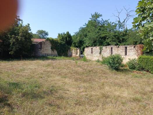 Terrain constructible à vendre 25 000 € 1 195 m² de terrain Rive Gauche Aire-sur-l'Adour 40800