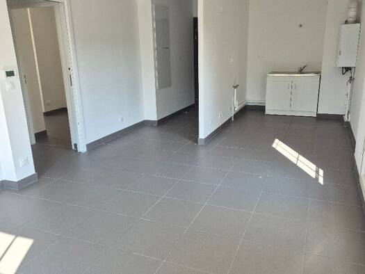Appartement à louer 850 € 3 pièces 1 chambre 54 m² Étage 1/3 Verneuil-en-Halatte 60550