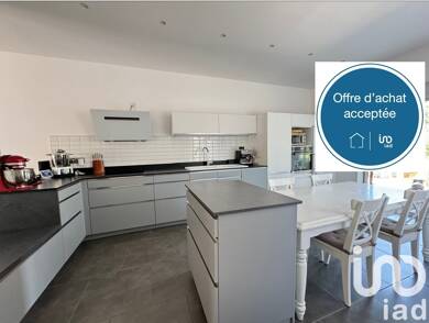 Maison de plain-pied à vendre 219 000 € 5 pièces 3 chambres 110 m² 1 053 m² de terrain Bourdines Sorgues 84700