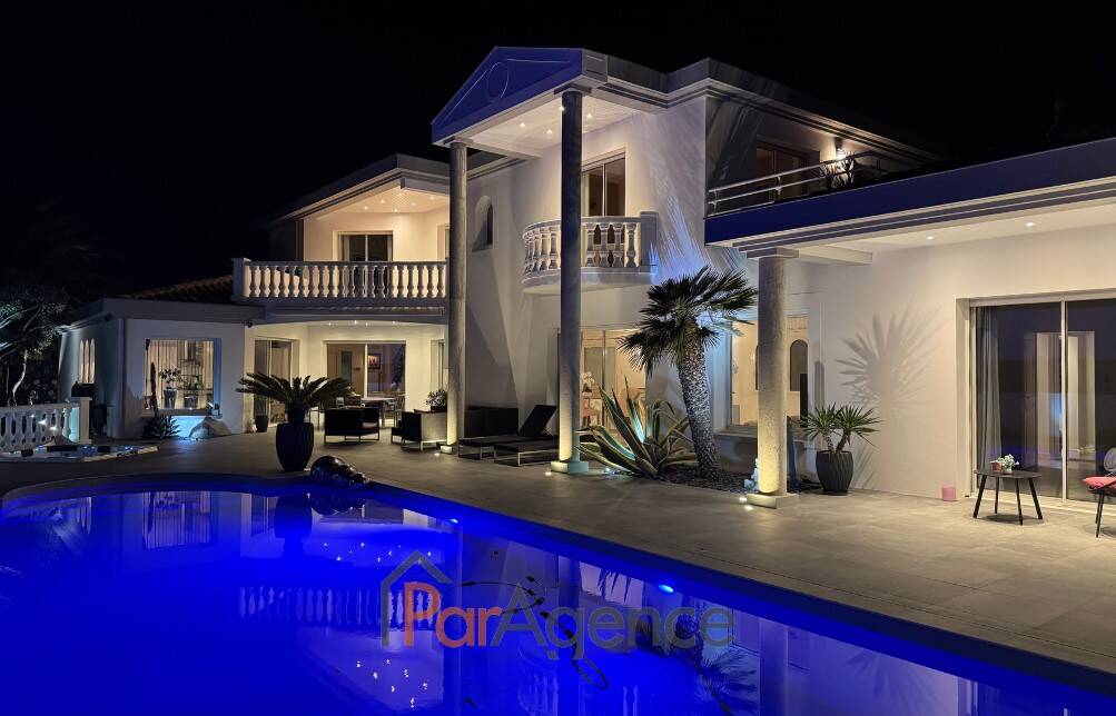 Maison à vendre, 267m², VAUX SUR MER
