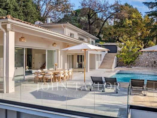 Villa à vendre 2 590 000 € 6 pièces 5 chambres 300 m² 2 015 m² de terrain Pibonson-Les Faisses-Ranguin Mougins 06250